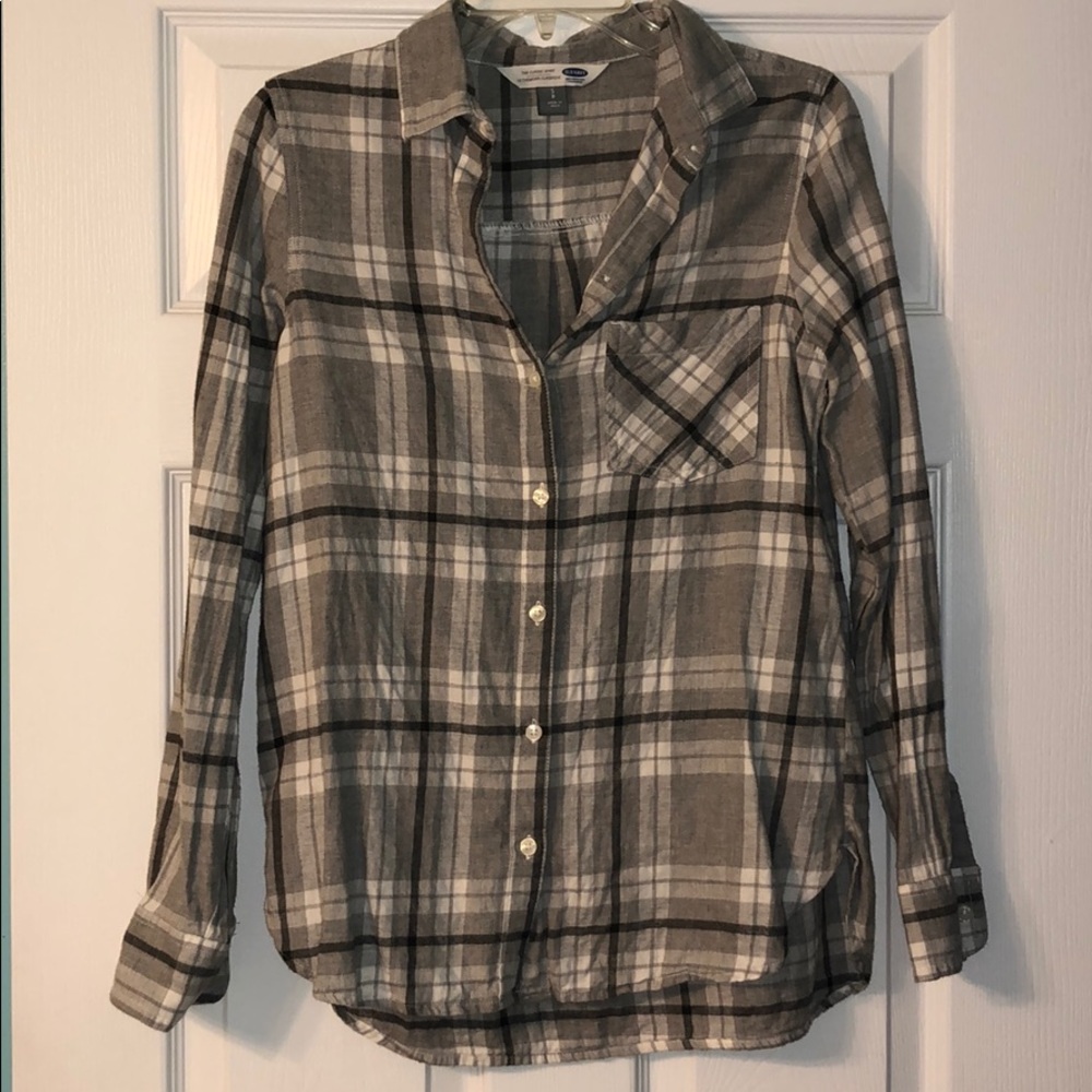 Black, white, and grey women’s flannel